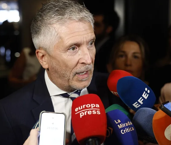 Marlaska defiende la labor de la Policía en la Vuelta y la contrapone con la imagen que se dio en el referéndum catalán de 2017