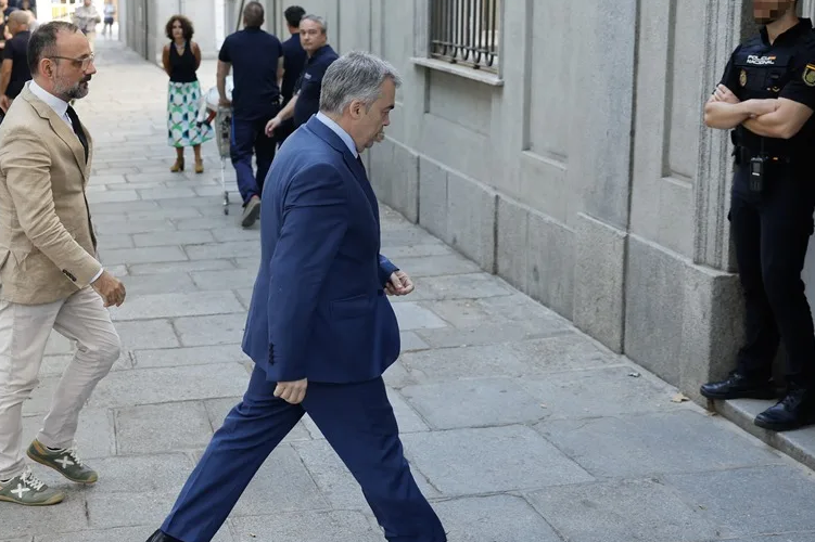 El juez rechaza poner en libertad a Cerdán porque aún hay riesgo de destrucción de pruebas